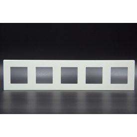 Z-Switch 5-ös műanyag keret Fehér